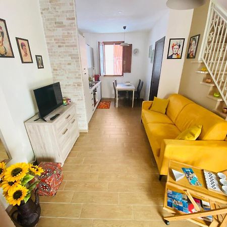 Frida Guest House Iglesias Luaran gambar